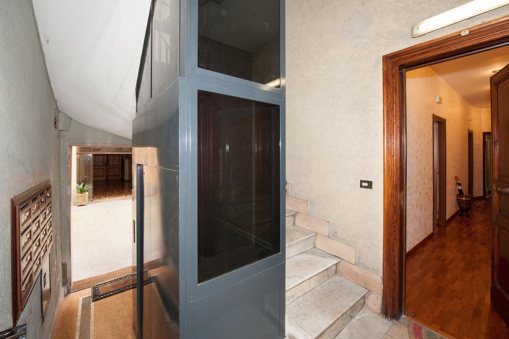 Residenza Laterano Pensión *
